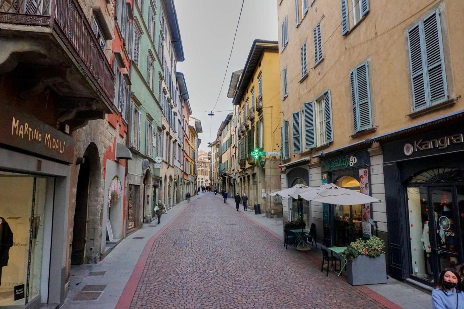 Magic Place Bergamo! Relax Apartment With Terrace In The Heart Of The City Εξωτερικό φωτογραφία